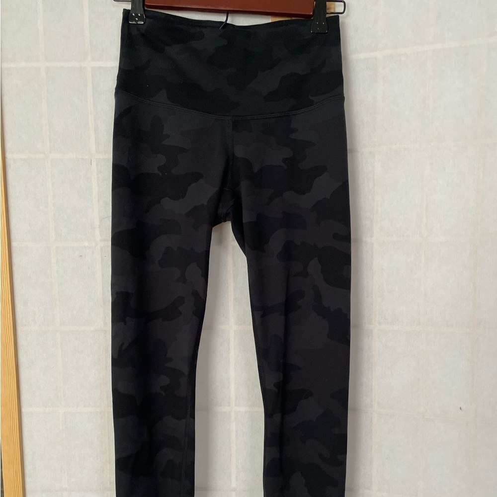 Yogalicious Lux Black Camouflage Leggings